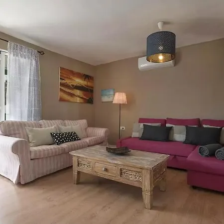 Apartment House Of Palm *