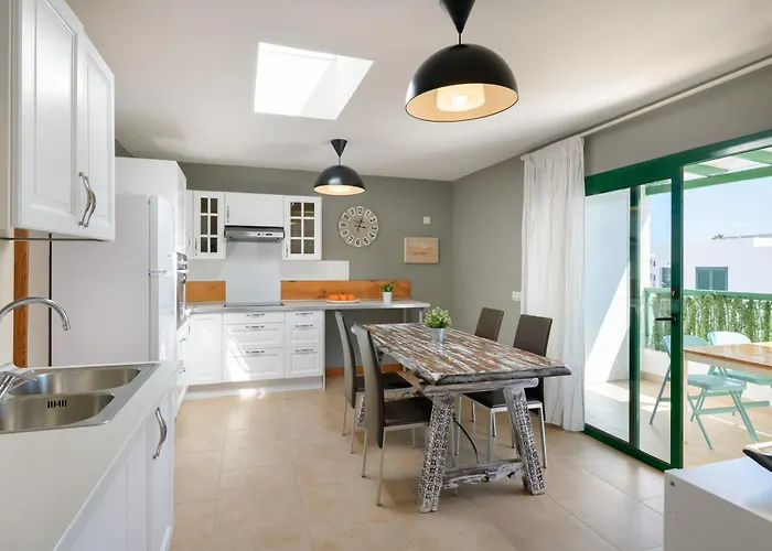 Apartament House Of Palm